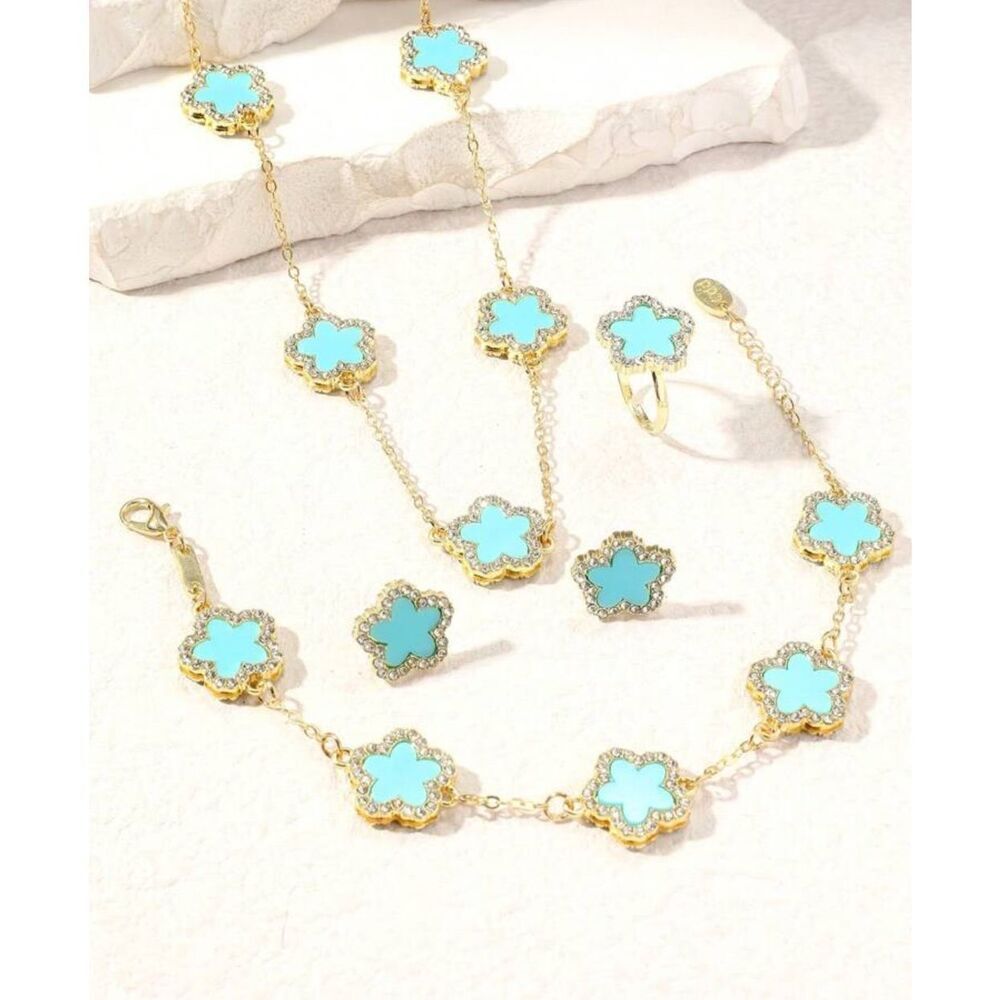 Clover Jewelry Set - Picture 2 of 7